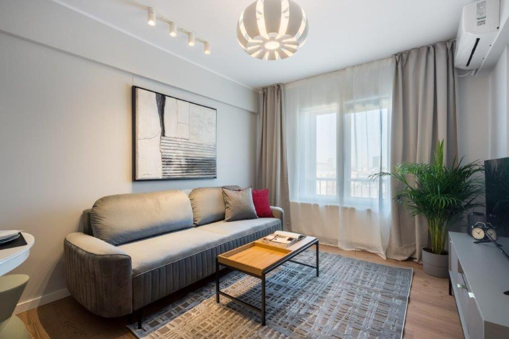 Downtown Modern - 2Br Apartment Бухарест Экстерьер фото