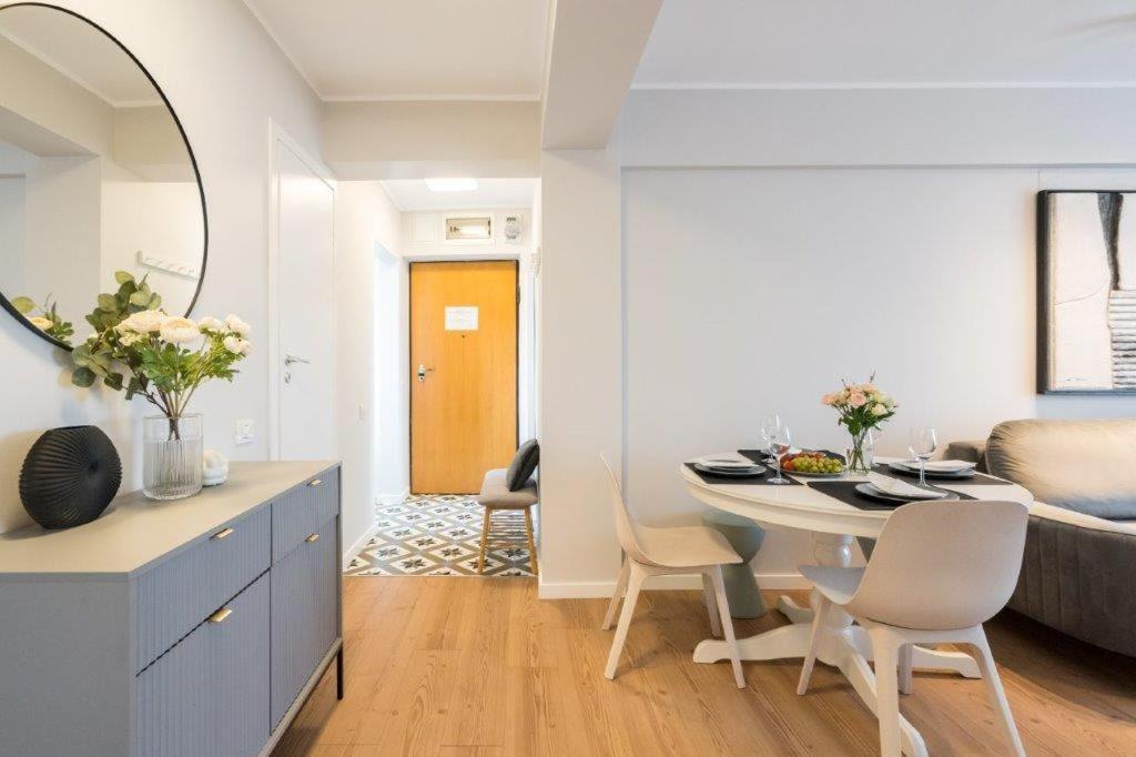 Downtown Modern - 2Br Apartment Бухарест Экстерьер фото